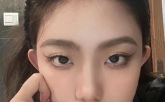 冰山美女诗涵和教练